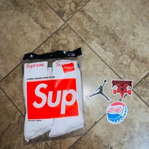 Supreme Socks